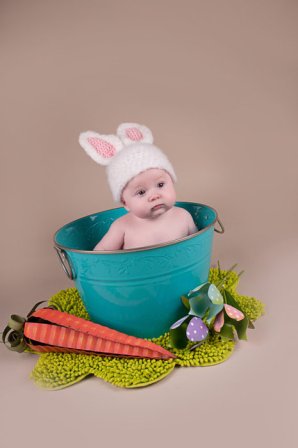 Шапочка зайка крючком и спицами