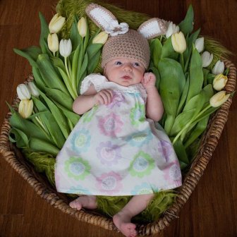 Шапочка зайка крючком и спицами