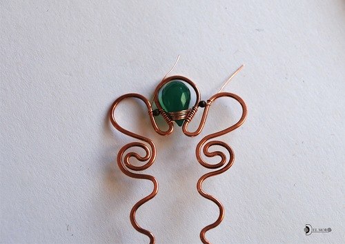 Заколка-шпилька в технике wire wrap