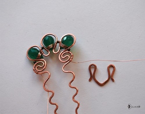 Заколка-шпилька в технике wire wrap