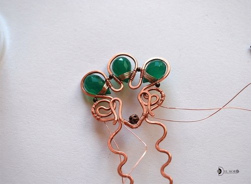 Заколка-шпилька в технике wire wrap