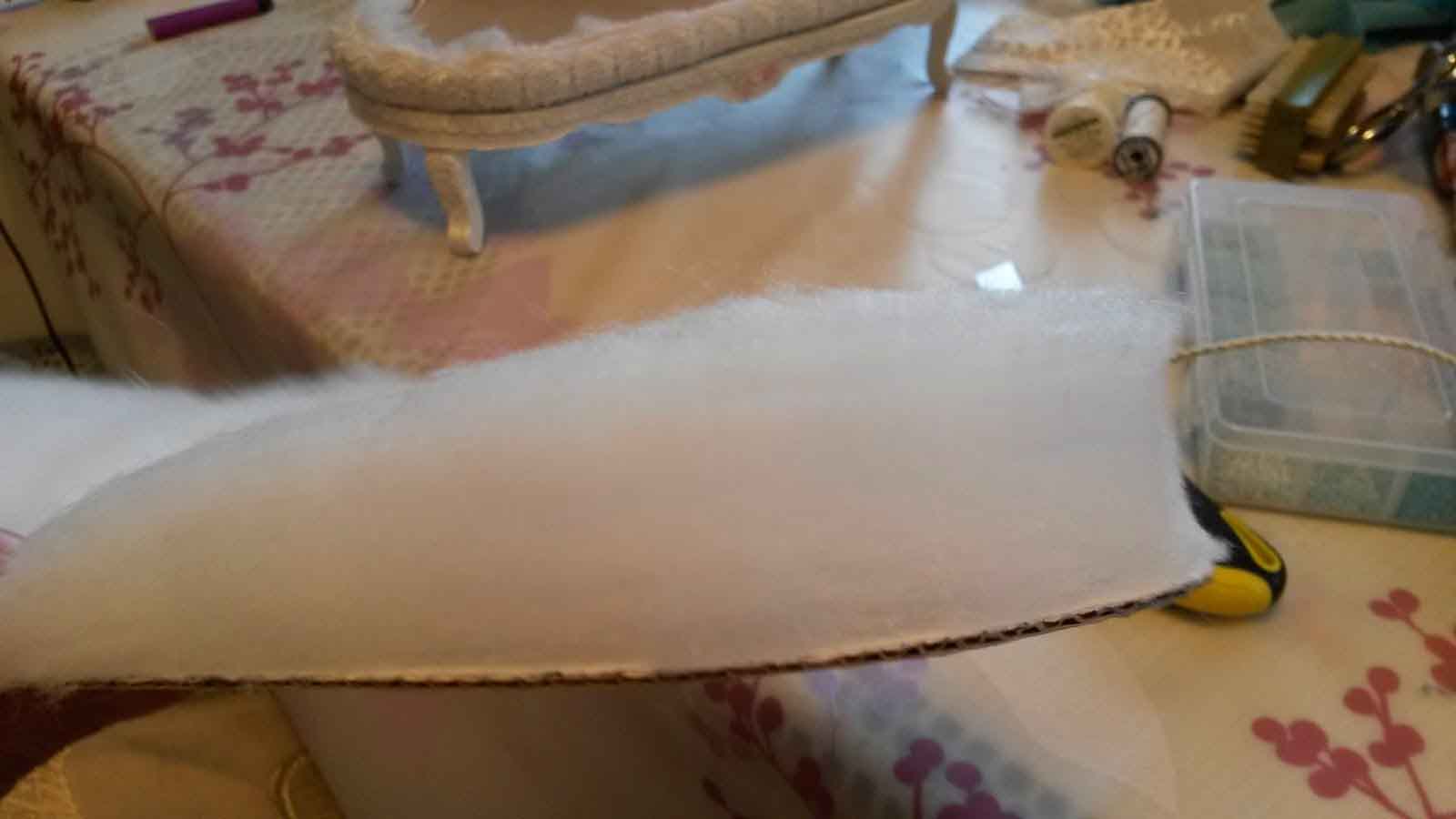 Кукольный диван в стиле Shabby chic
